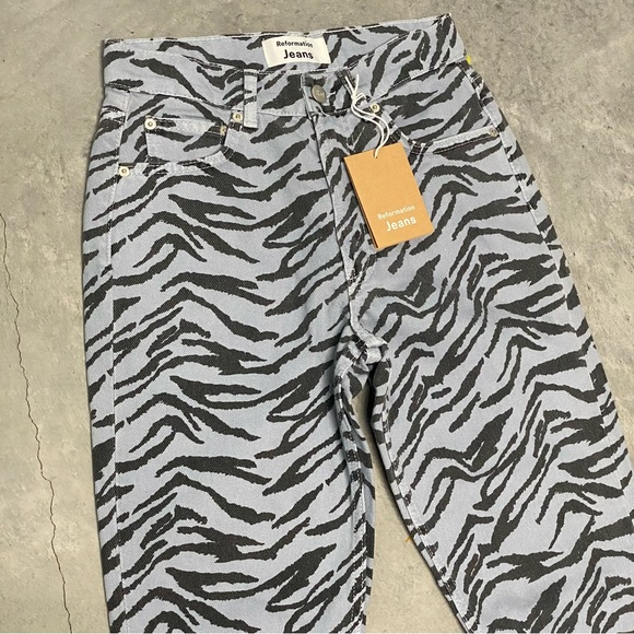 REFORMATION JEANS 24 JULIA CROP HIGH CIGARETTE JEANS NEW WITH TAGS - Picture 2 of 12